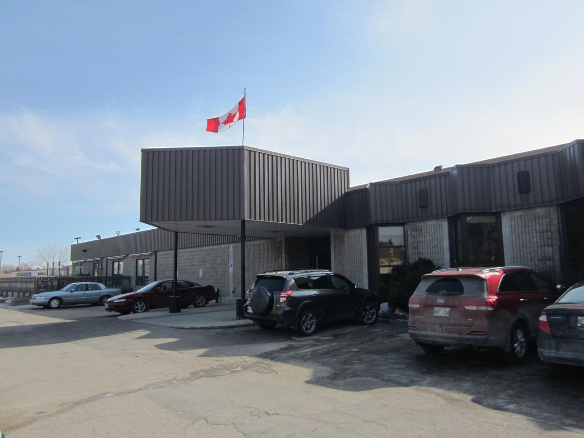 Nor Villa Hotel Winnipeg Exteriör bild